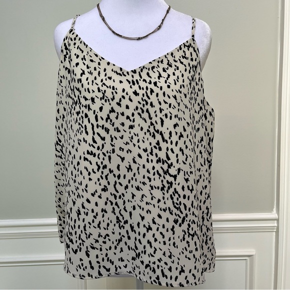 Banana Republic Black and Cream Sleeveless Camisole - Picture 1 of 7